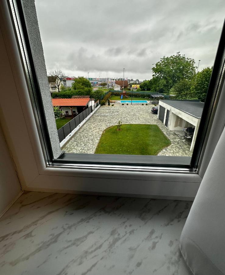 Rooms Slavonski Brod Exterior foto